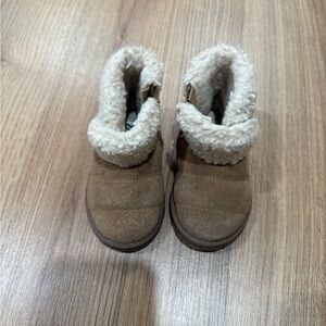 Zara Tan Kids Boots with Cream Lining